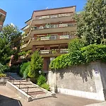 Apartment Stylish Vatican -walk To St Peter & Foro Italico - Ashouse Collection
